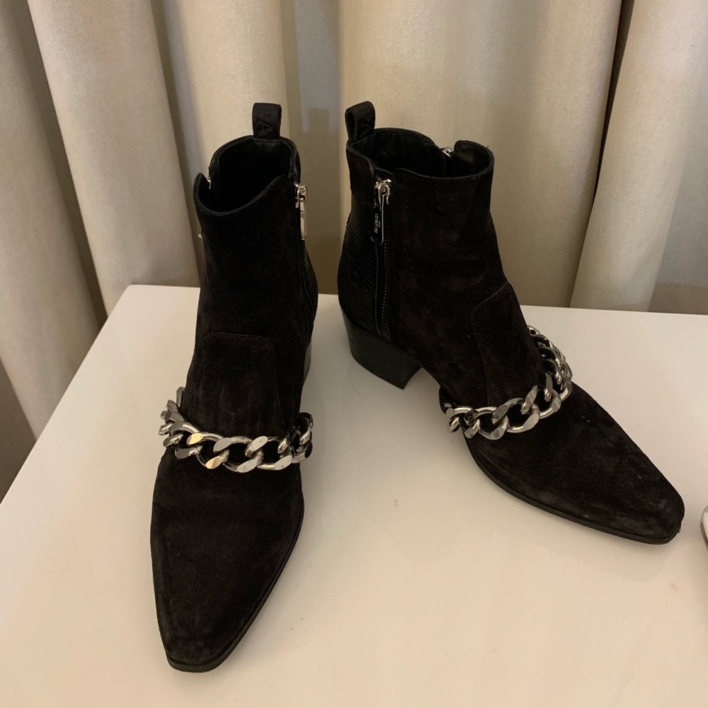 Balmain Calfskin Chain-Trim Ella Boots - Picture 3 of 6